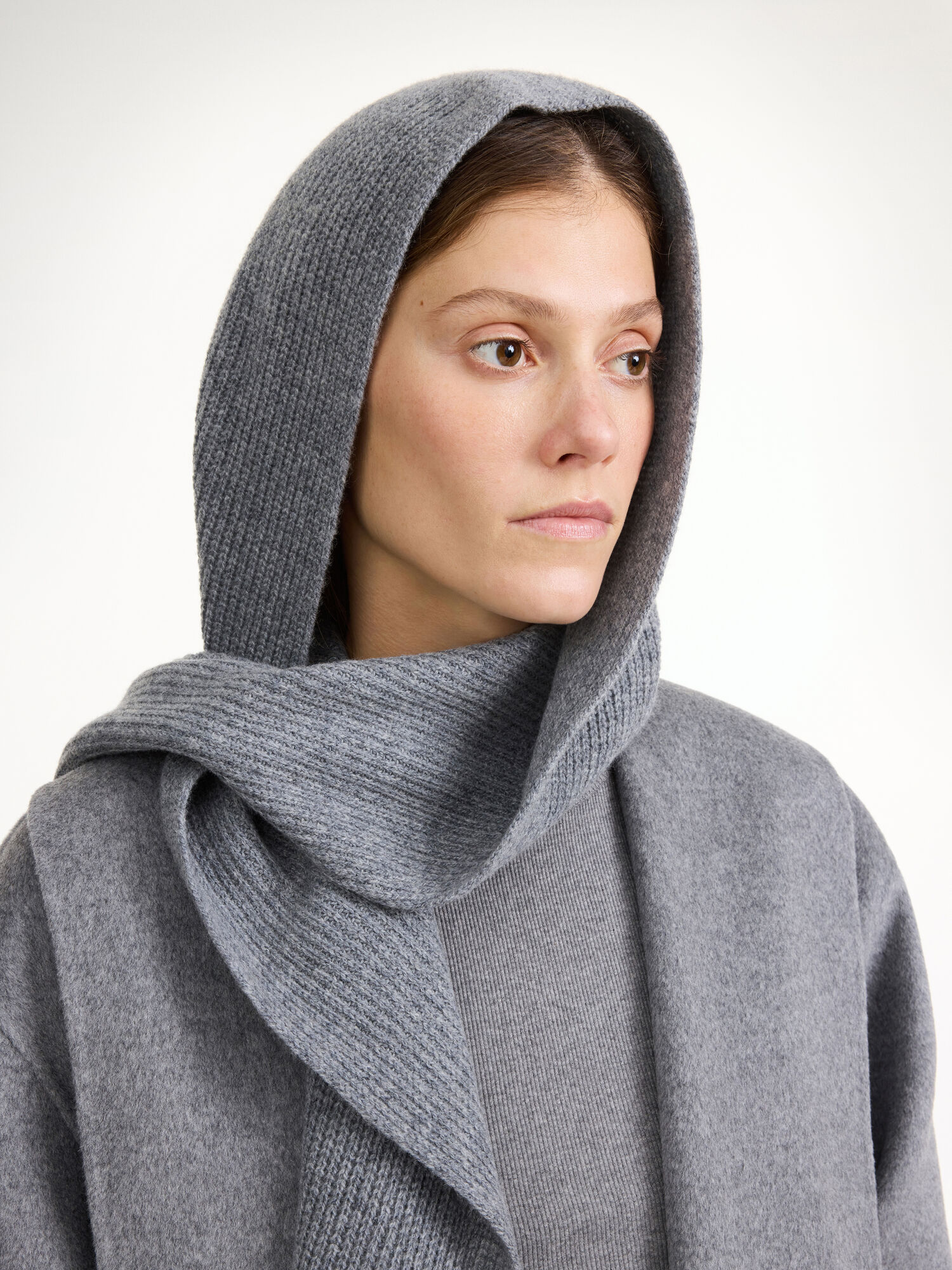 By Malene Birger Florea Hood Ostali Dodaci Sive | HR_BB83422