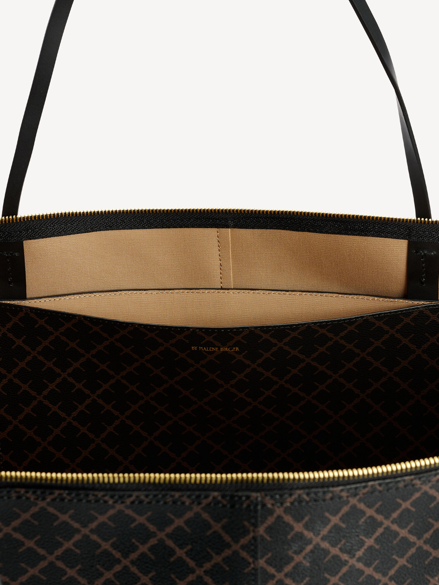 By Malene Birger Leesa Tote Torbe Tamno | HR_BB32626