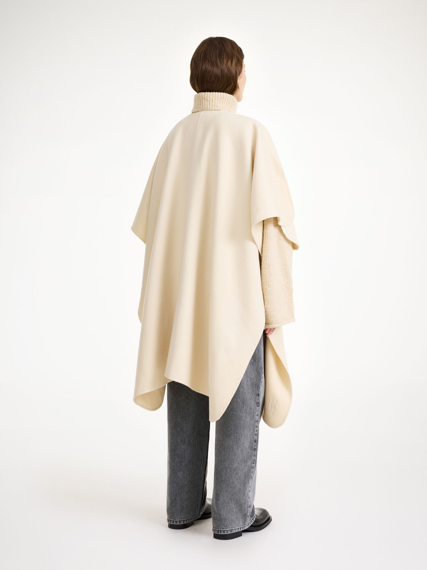 By Malene Birger Robertas Wool Cape Jakne Pearl | HR_BB21352