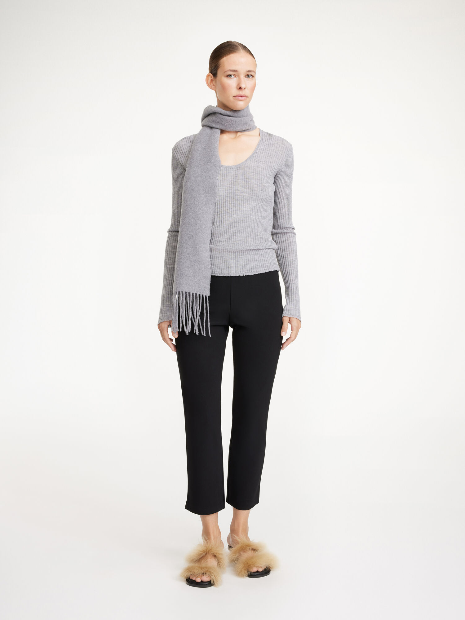 By Malene Birger Vilea Cropped Hlače Crne | HR_BB49147